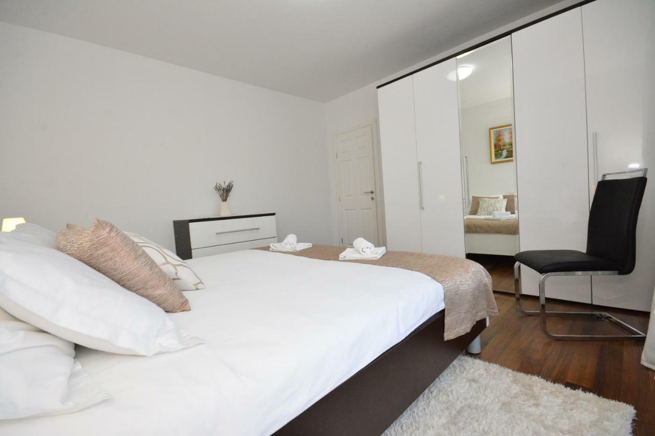Apartman Viktoria Раковица Екстериор снимка