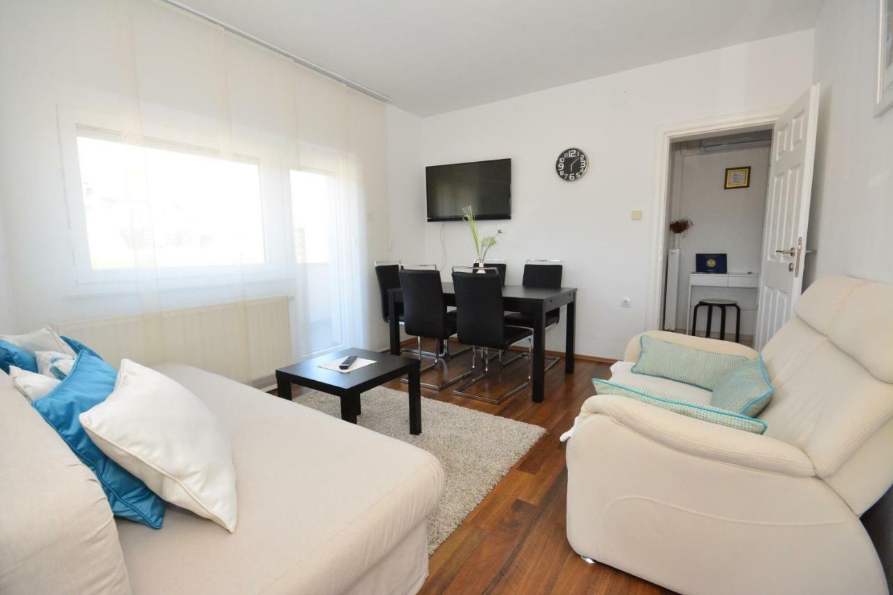 Apartman Viktoria Раковица Екстериор снимка