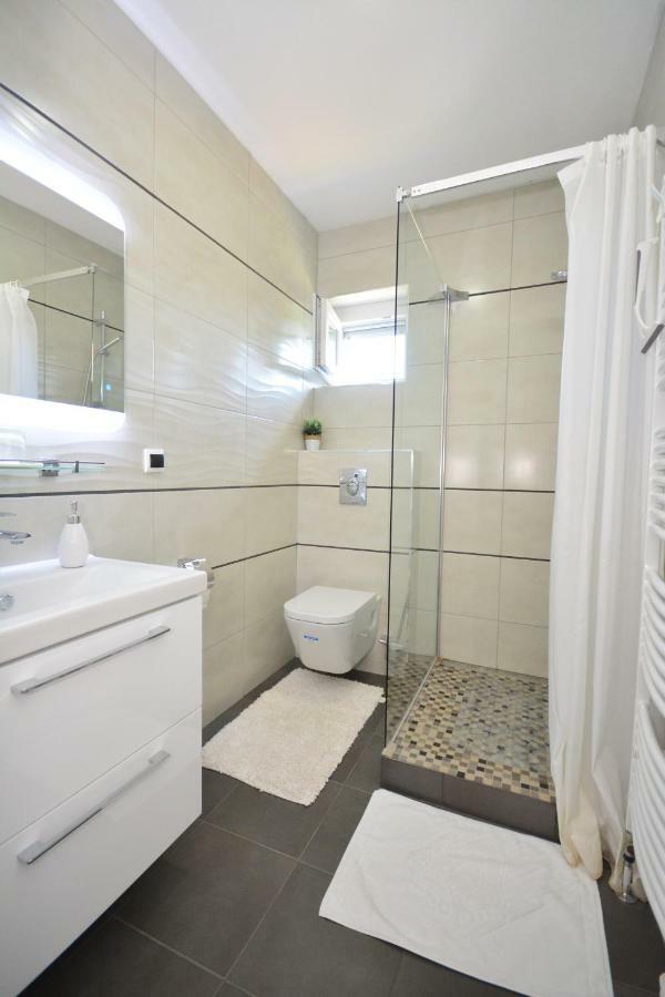 Apartman Viktoria Раковица Екстериор снимка