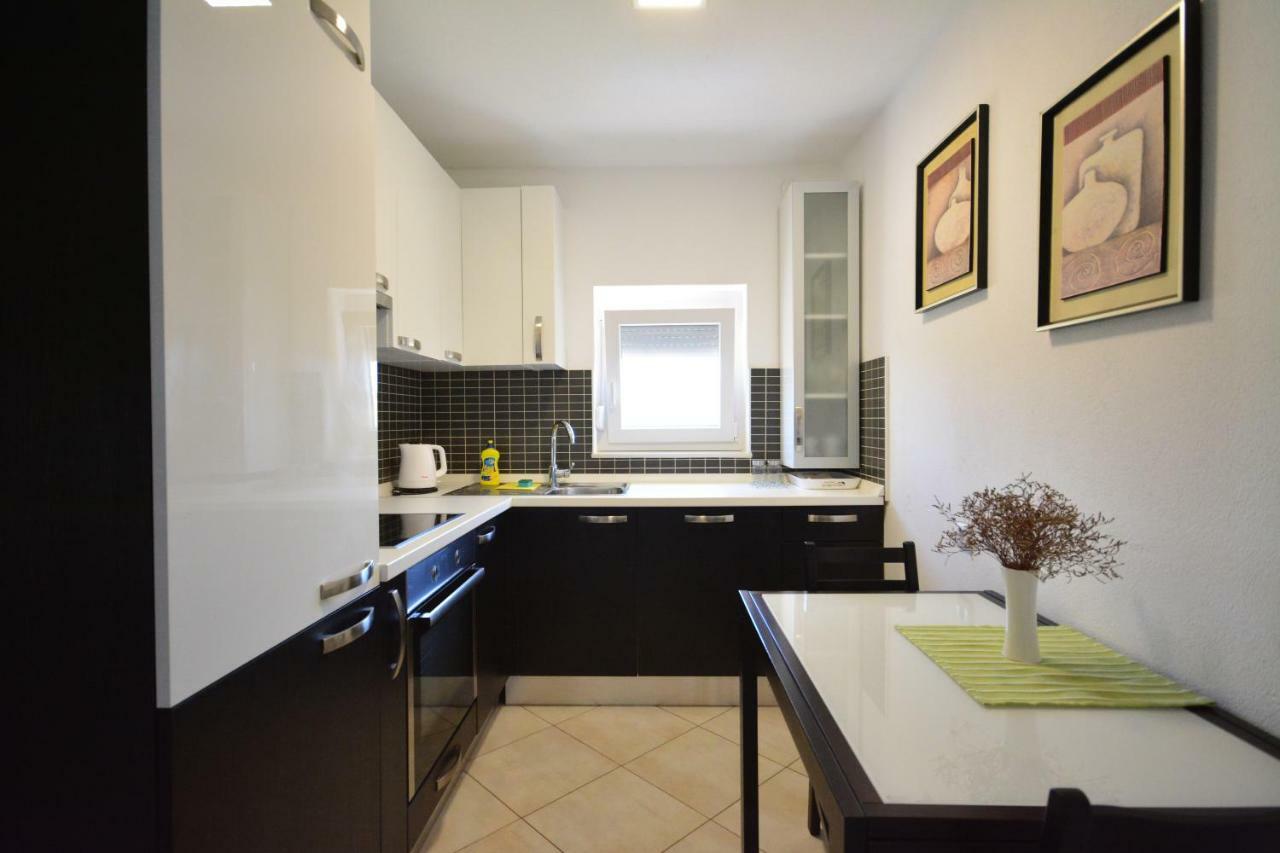 Apartman Viktoria Раковица Екстериор снимка