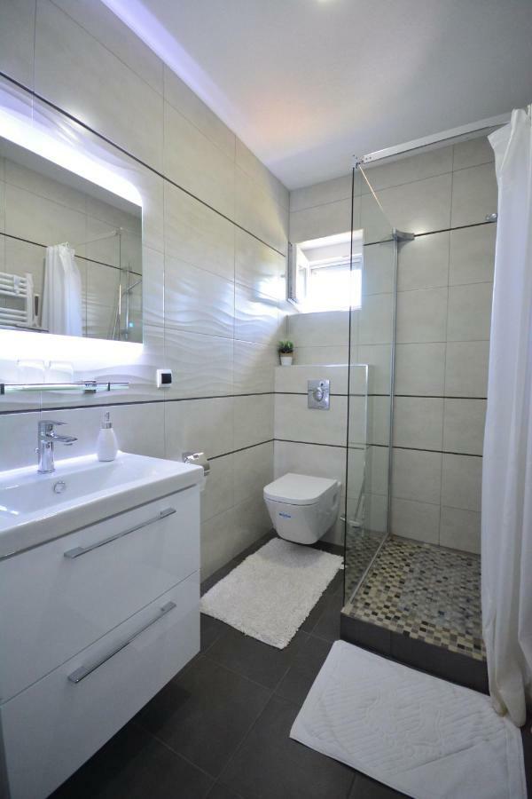 Apartman Viktoria Раковица Екстериор снимка