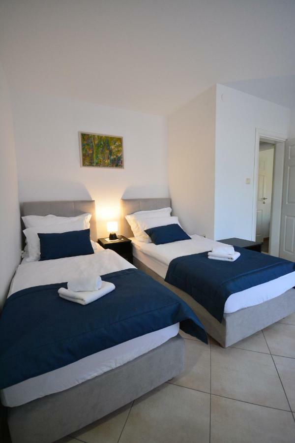 Apartman Viktoria Раковица Екстериор снимка