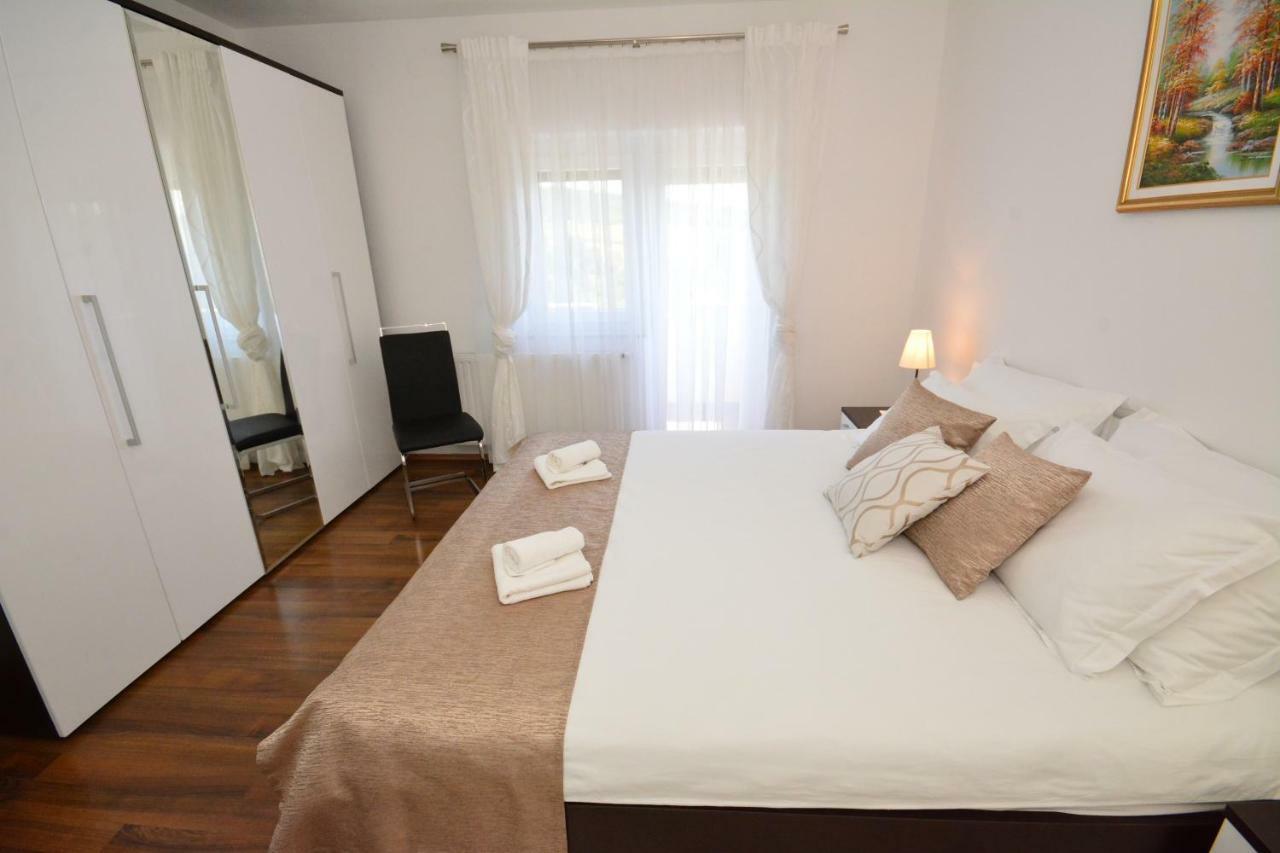 Apartman Viktoria Раковица Екстериор снимка