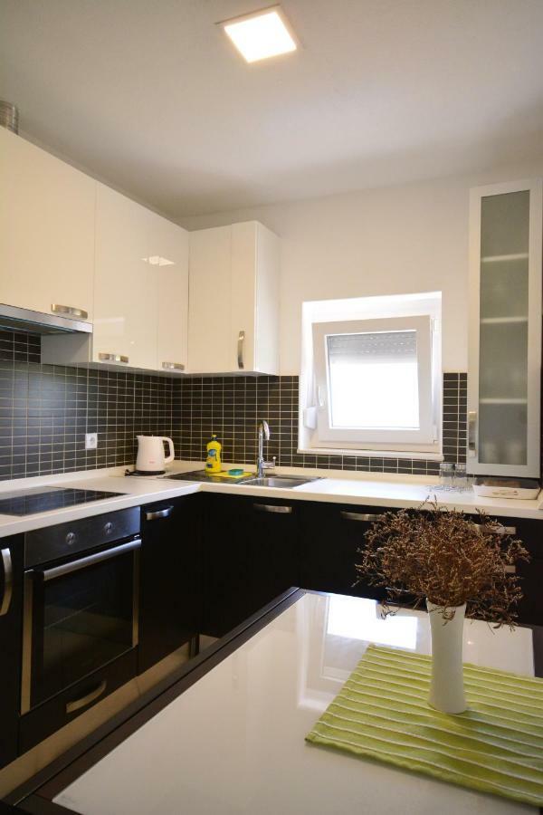 Apartman Viktoria Раковица Екстериор снимка
