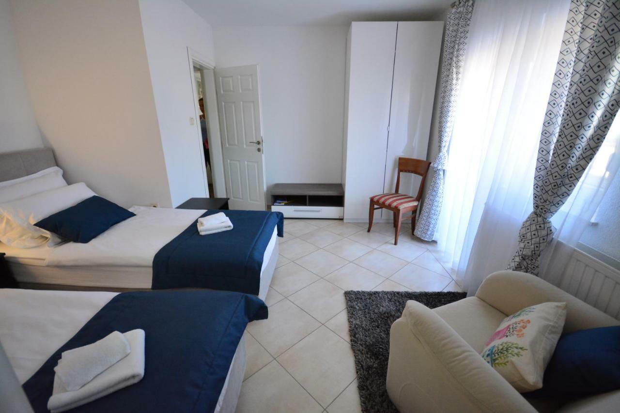 Apartman Viktoria Раковица Екстериор снимка